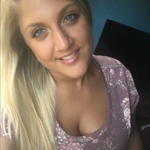 Meet your Posher, Kaitlyn